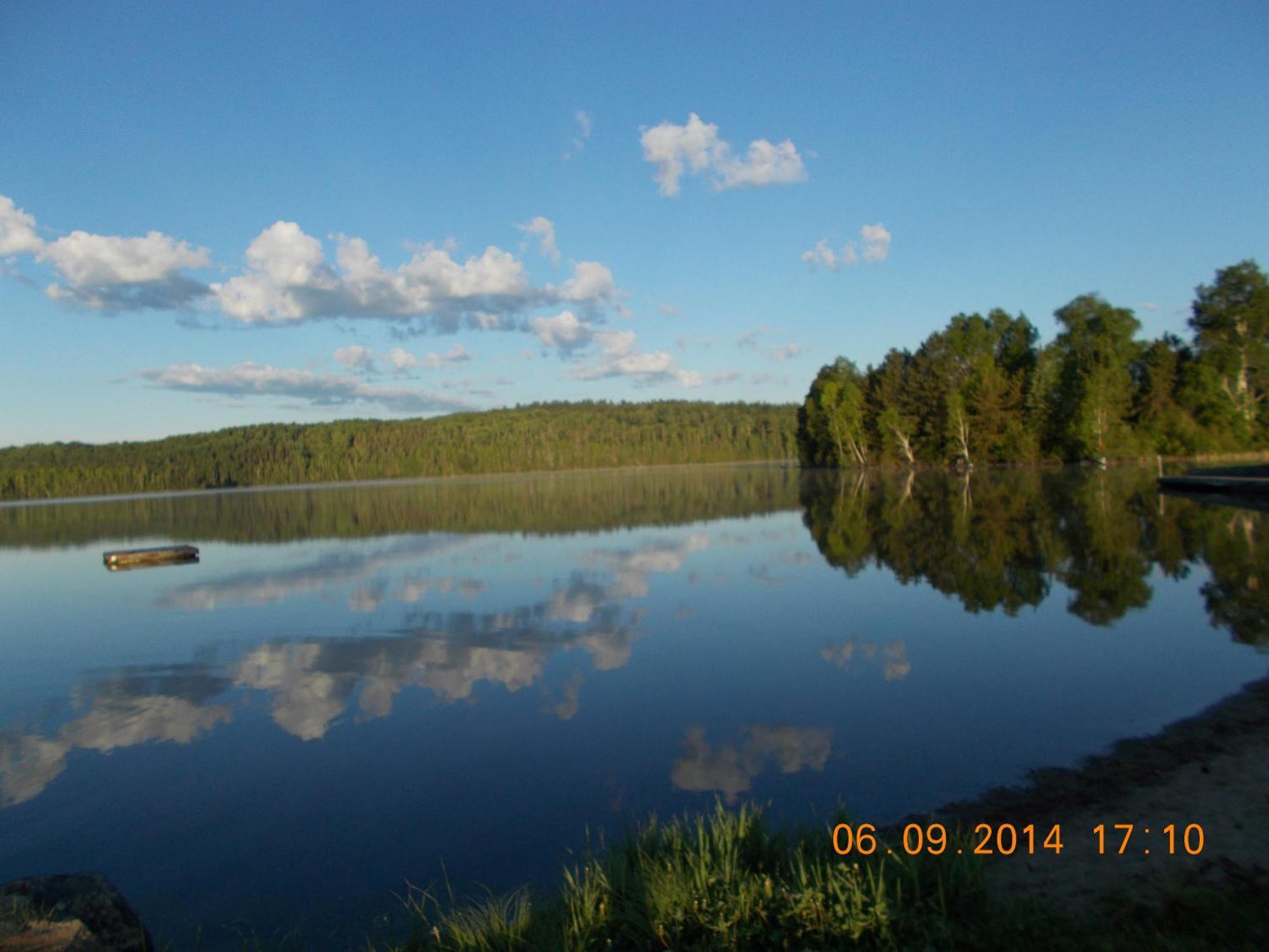Bay Lake Inn - Frontiersman Motel Latchford ภายนอก รูปภาพ